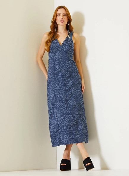 Vestido Jeans Estampado Com Decote V