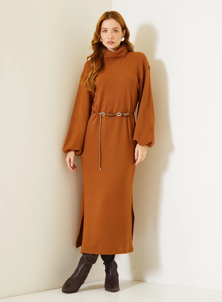 Vestido Midi Comfort Com Gola Alta E Mangas Amplas