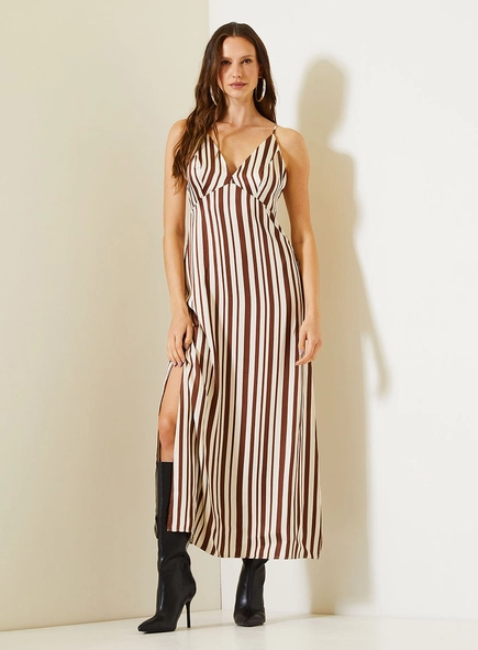 Vestido Longo Estampado Comfort Com Fenda Lateral
