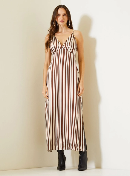 Vestido Longo Estampado Comfort Com Fenda Lateral