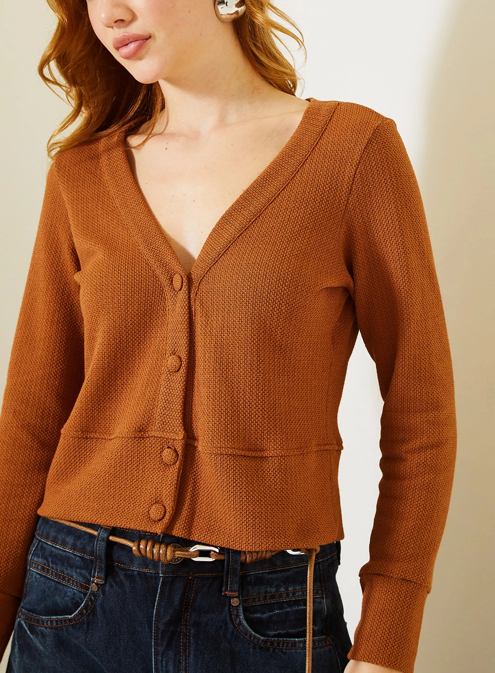 Cardigan Comfort Com Textura Em Tricô E Decote V Marrom 3