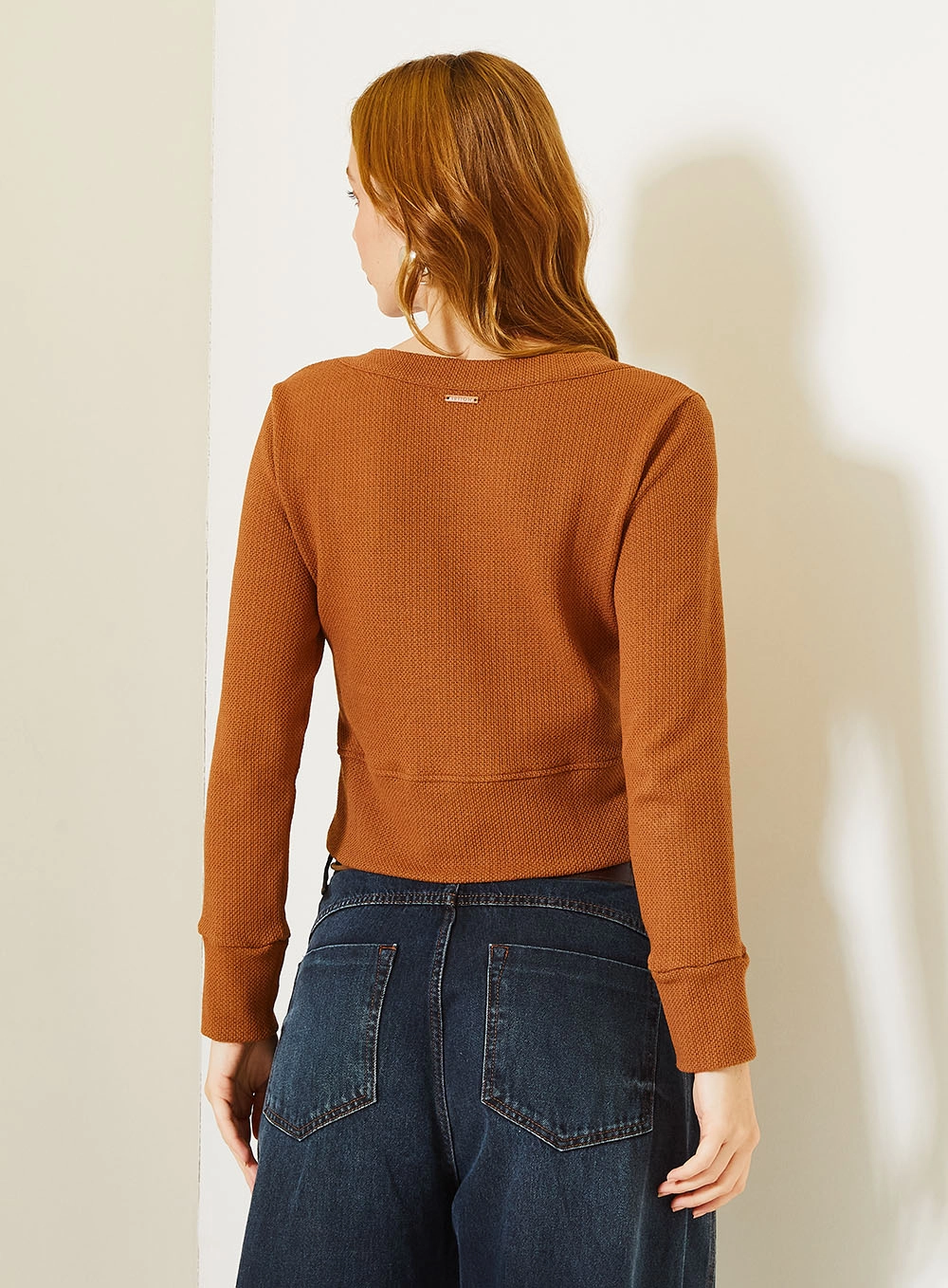 Cardigan Comfort Com Textura Em Tricô E Decote V Marrom 4