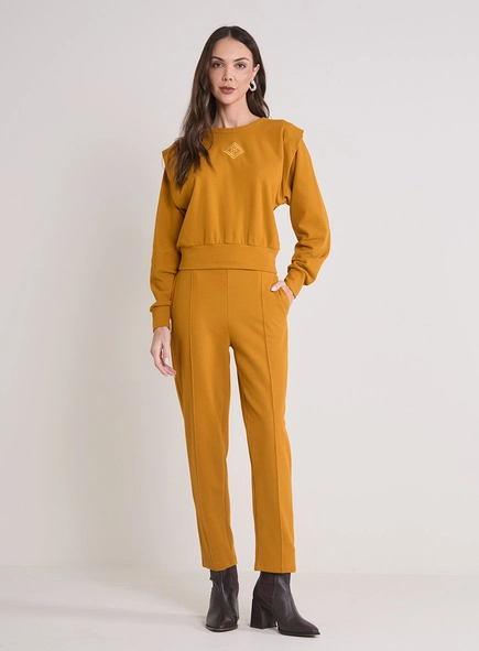 Calça Cenoura De Cintura Alta Com Nervura