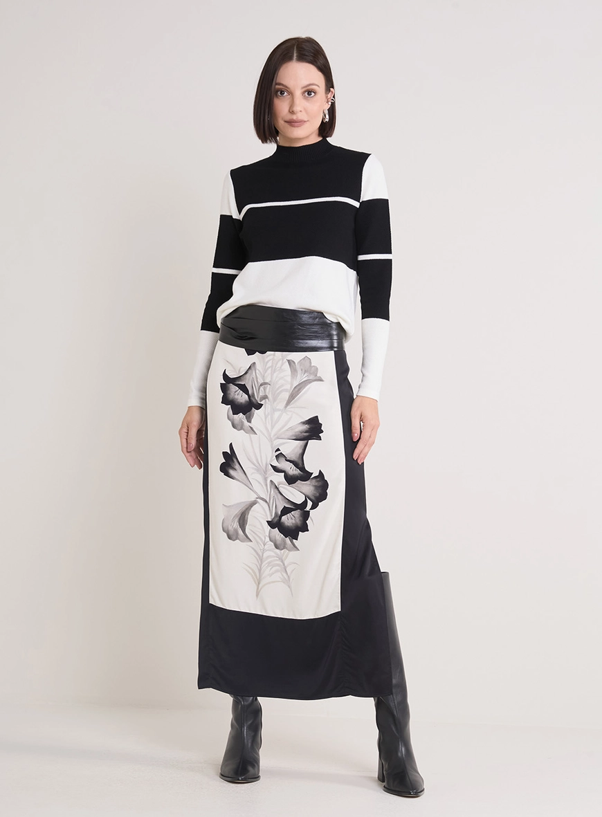 Saia Midi Estampada Com Fenda Lateral Estampados
