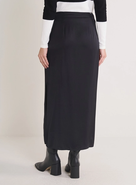 Saia Midi Estampada Com Fenda Lateral