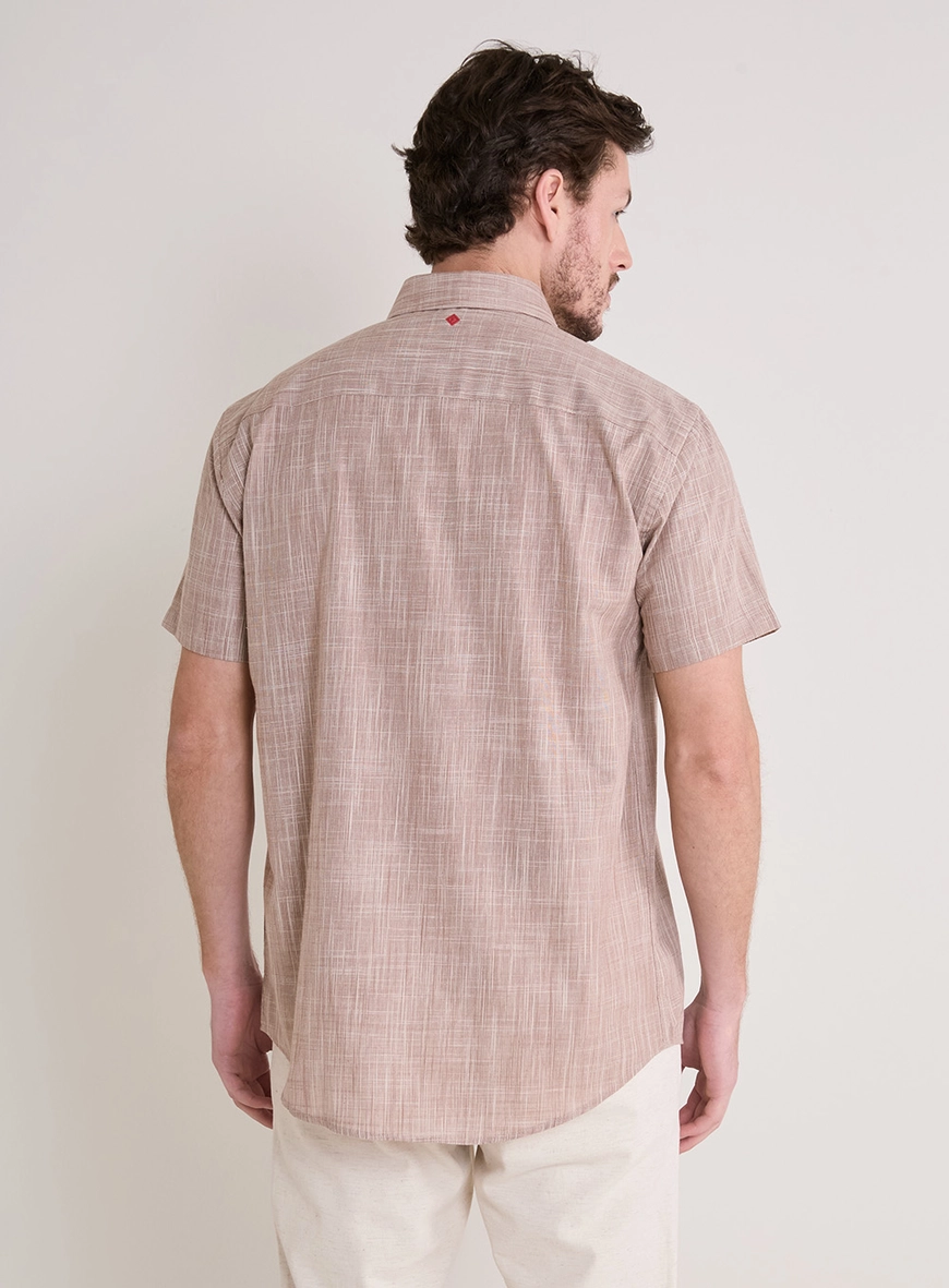 Camisa Masculina Relax Manga Curta Com Detalhes Estampados