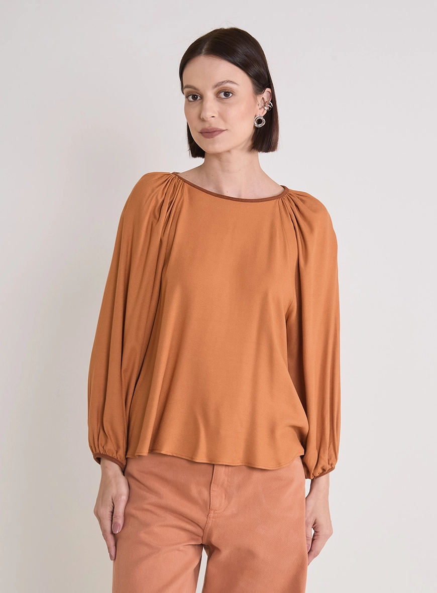 Blusa Solta Ombros Franzidos Mangas Bufantes Bege
