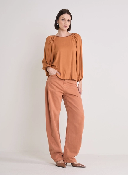 Blusa Solta Ombros Franzidos Mangas Bufantes
