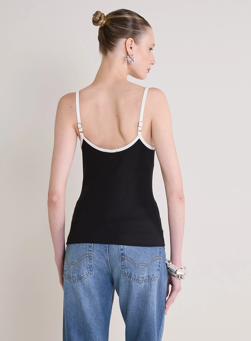 Blusa Justa Bicolor Decote V Preto