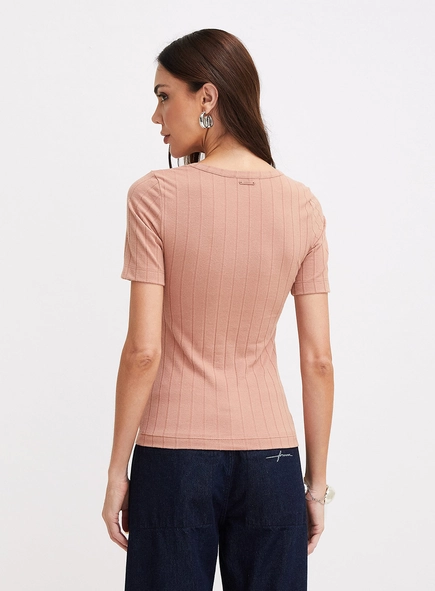 Blusa Básica Com Decote U E Mangas Alongadas