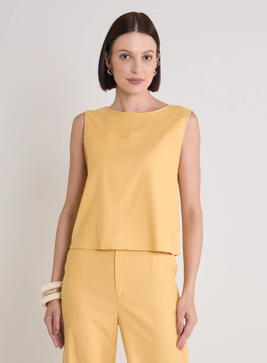 Blusa Reta Alfaiataria Decote Canoa Amarelo