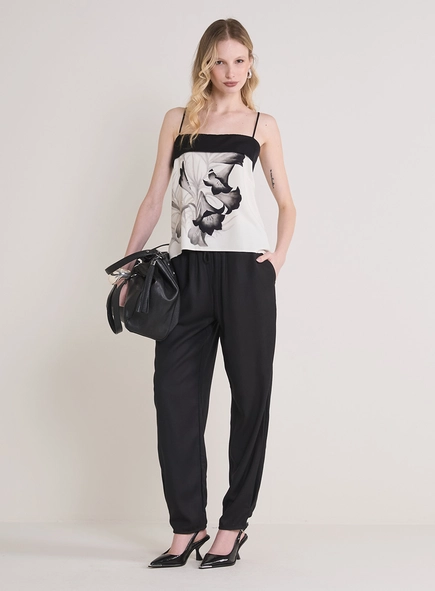 Blusa Estampada Com Decote Reto