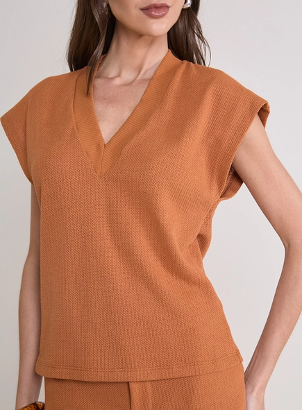 Blusa Solta Comfort Texturizada Decote V