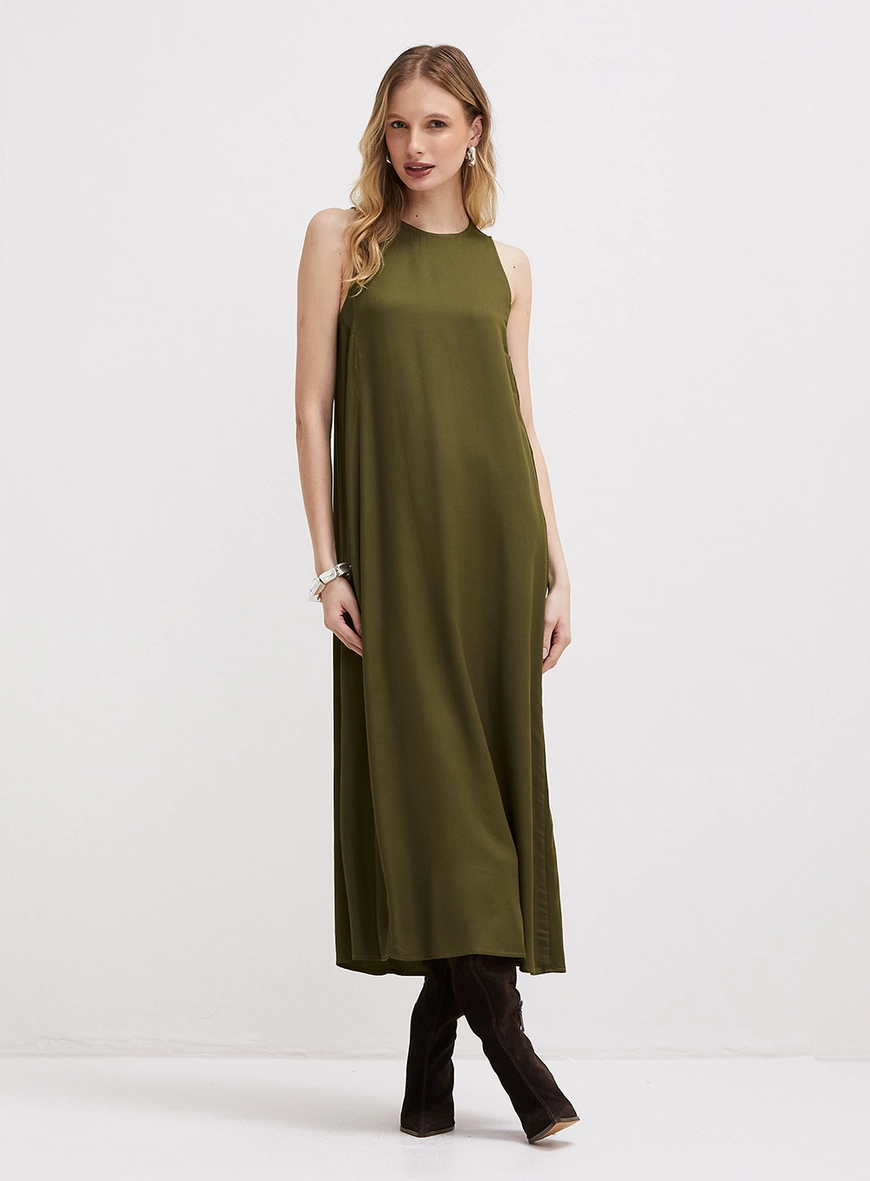 Vestido Midi Solto Com Detalhe Verde