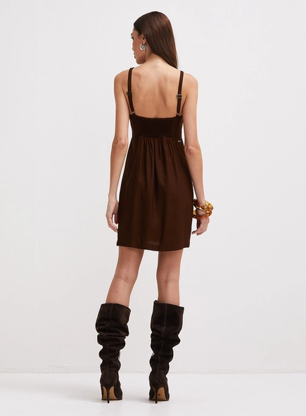 Vestido Curto Estruturado Com Lastex