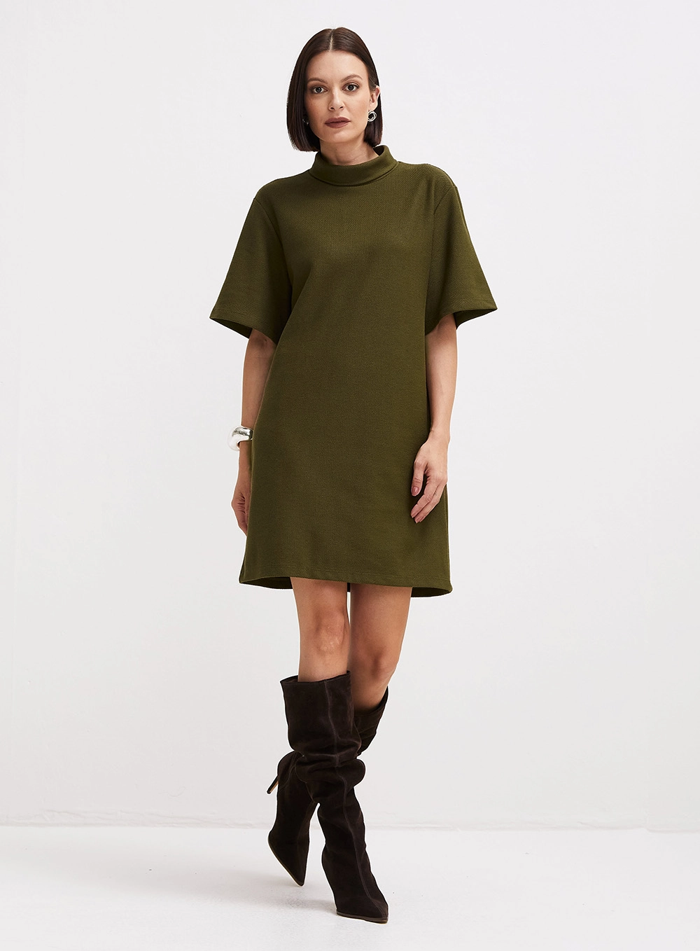 Vestido Curto De Gola Alta Verde 1