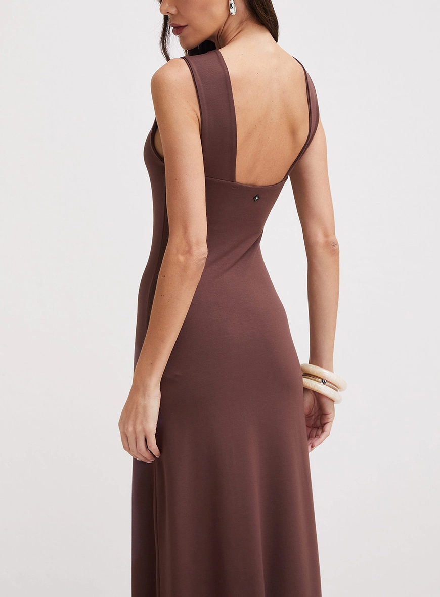 Vestido Midi Slim Decote Costas Marrom