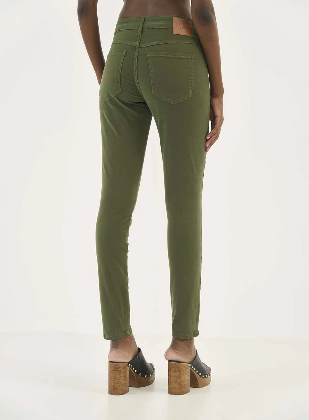 Calça Em Sarja Skinny Nova York Verde