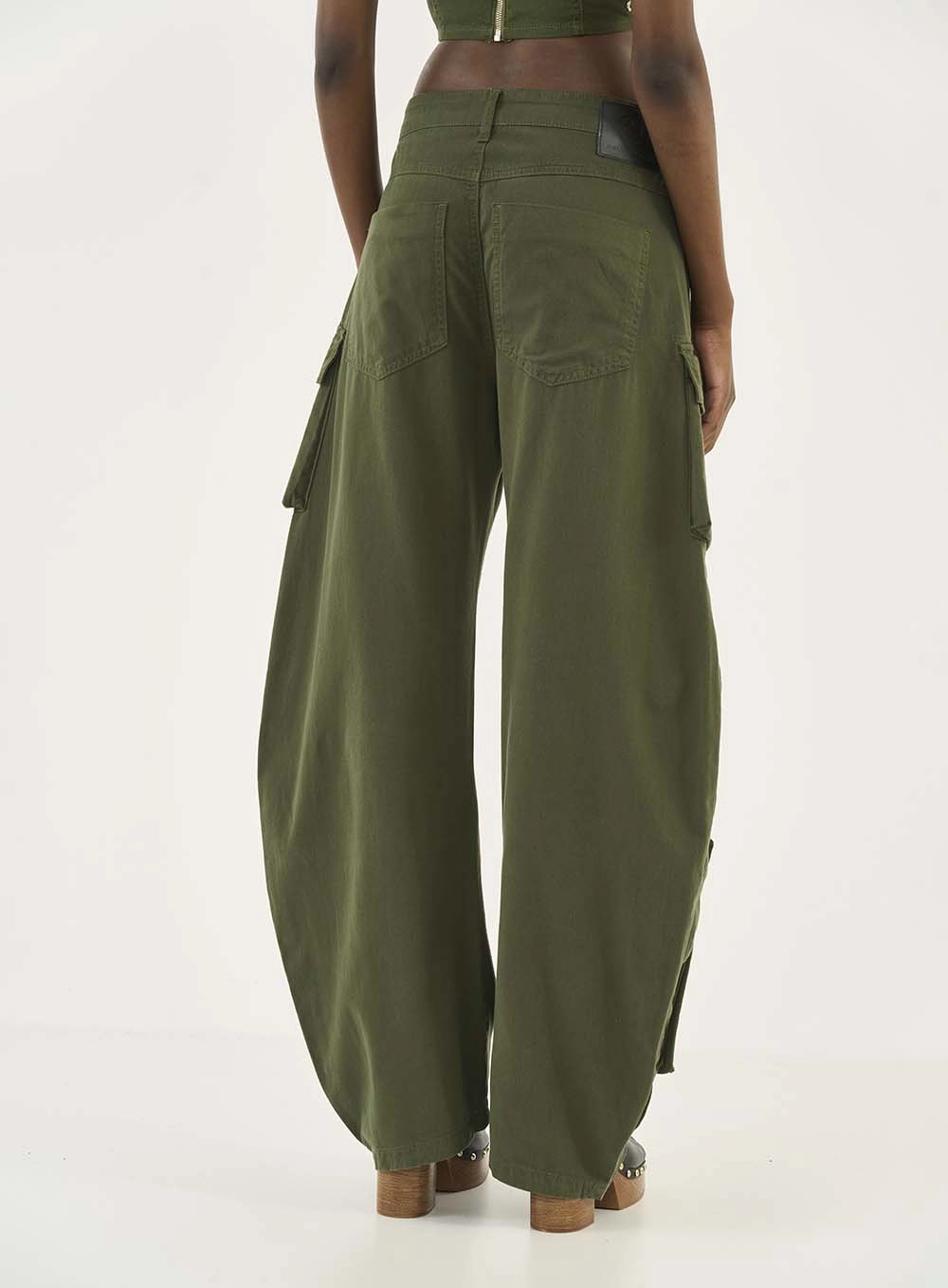Calça Sarja Barcelona Barril Cargo Verde