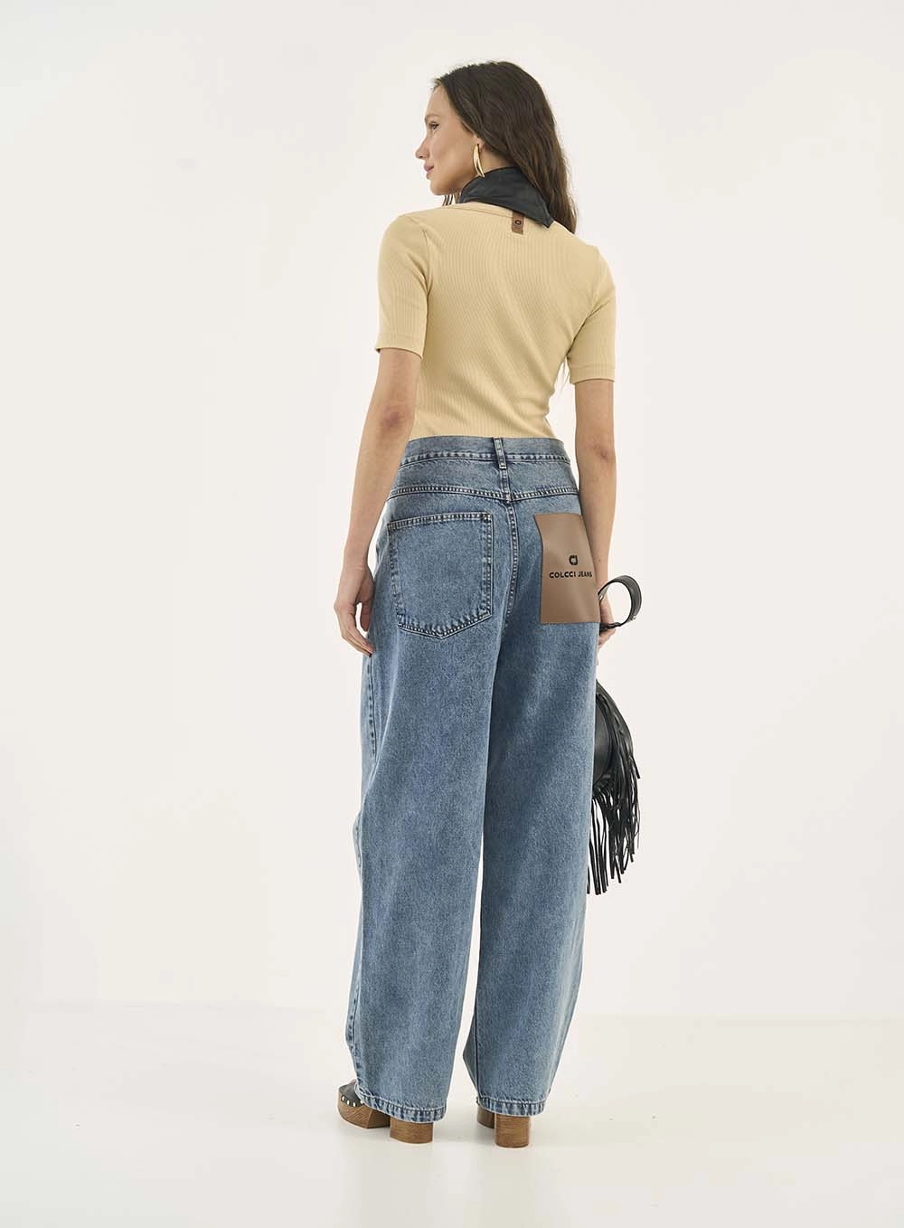 Blusa Canelada Comfy Com Amarração Bege