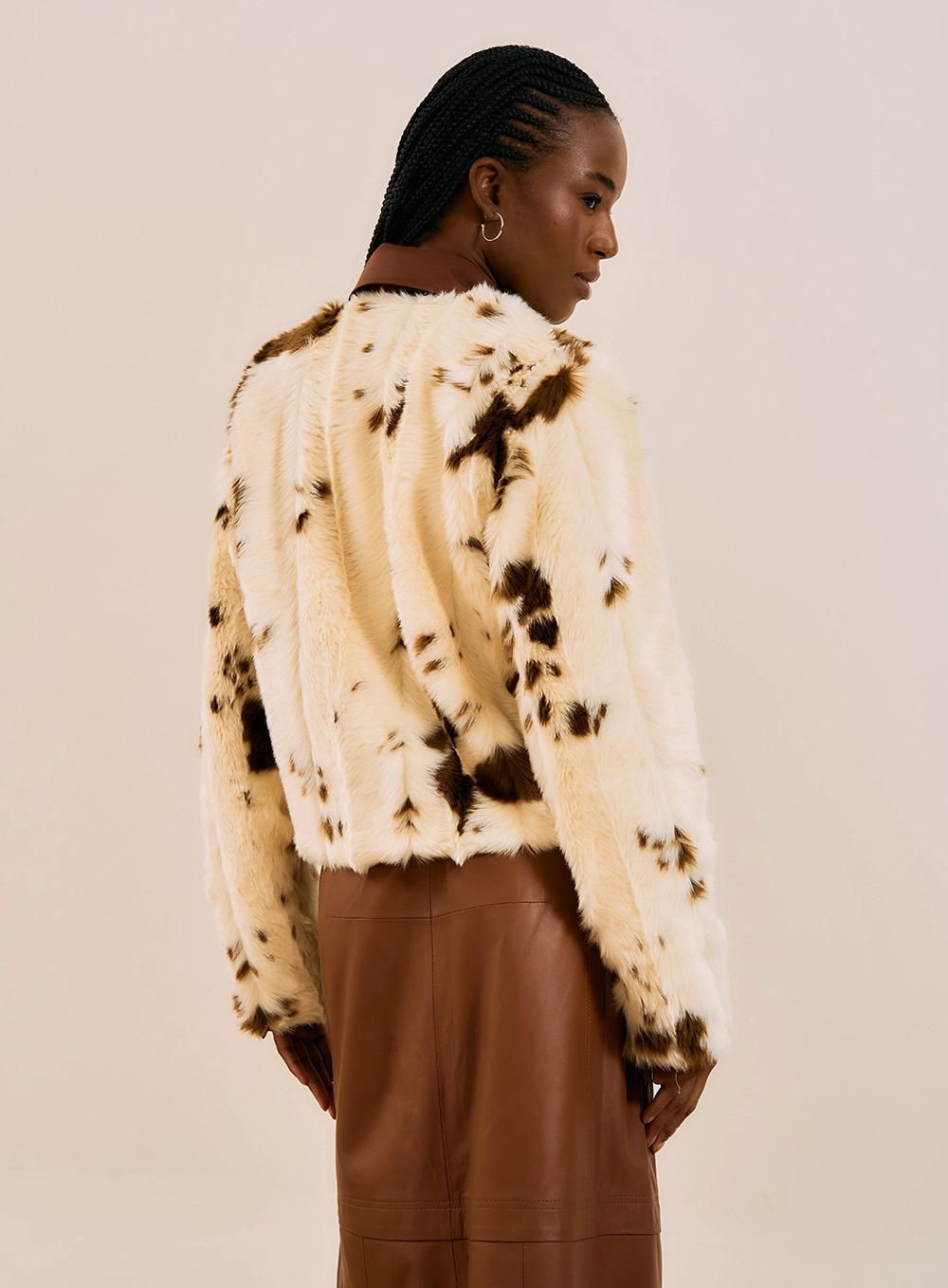 Casaco Cropped Faux Fur Estampas 3