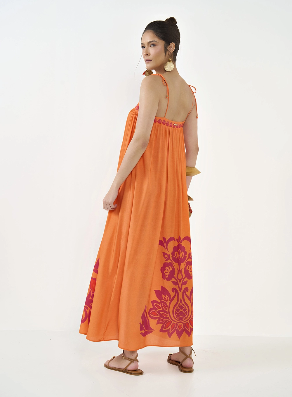 Vestido Longo Amplo Com Estampa Estampados