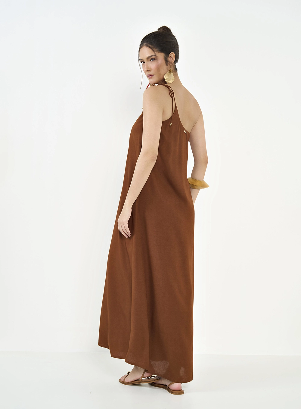 Vestido Midi Amplo Uma Alça Marrom