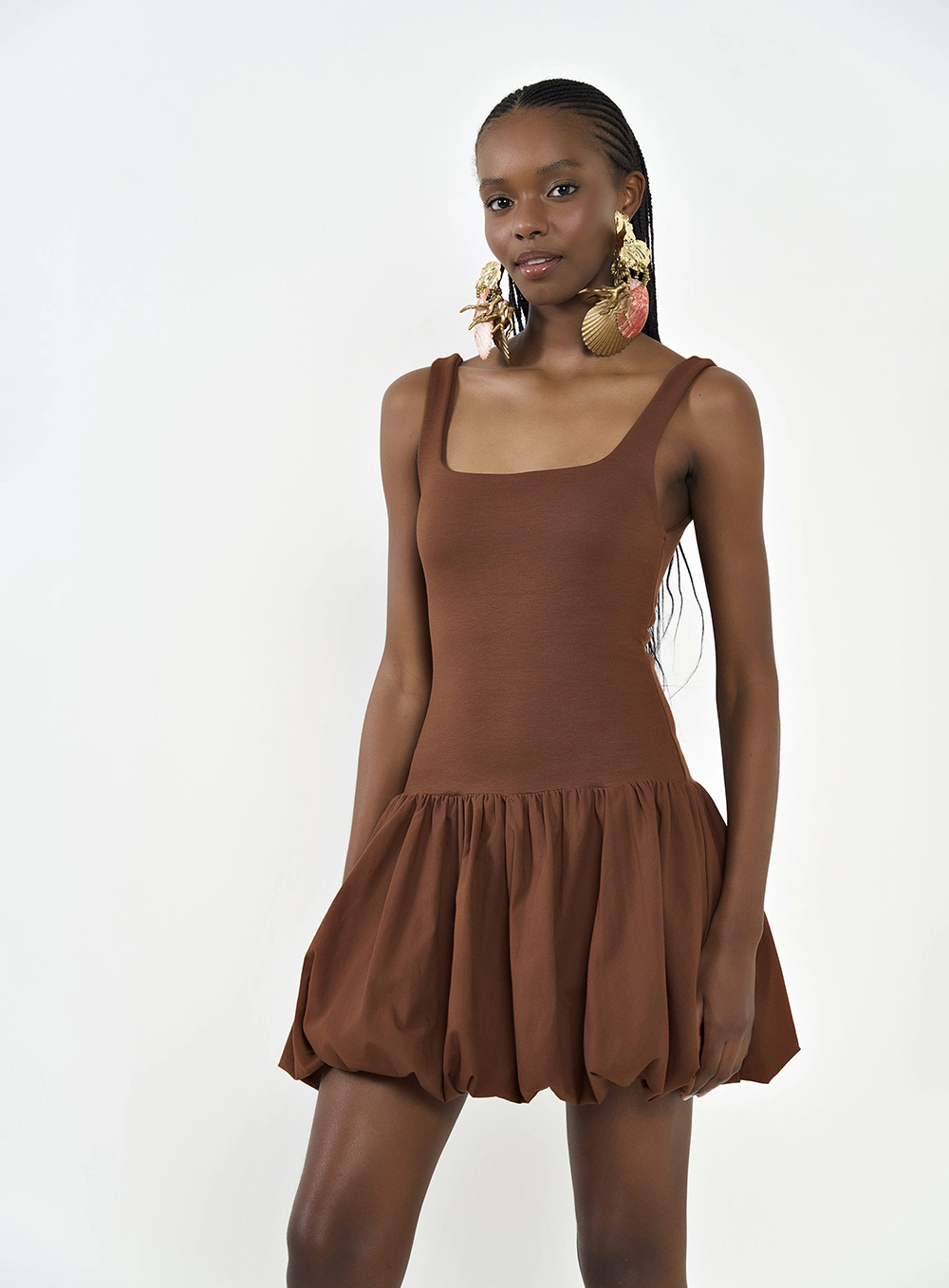 Vestido Justo Balonê Marrom