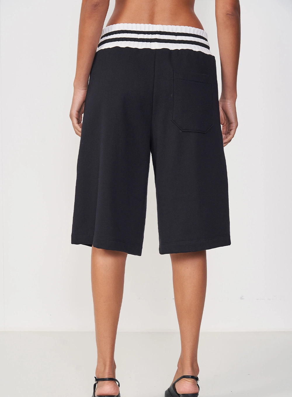 Bermuda Moletom Feminina Pantalona Stripes Preto