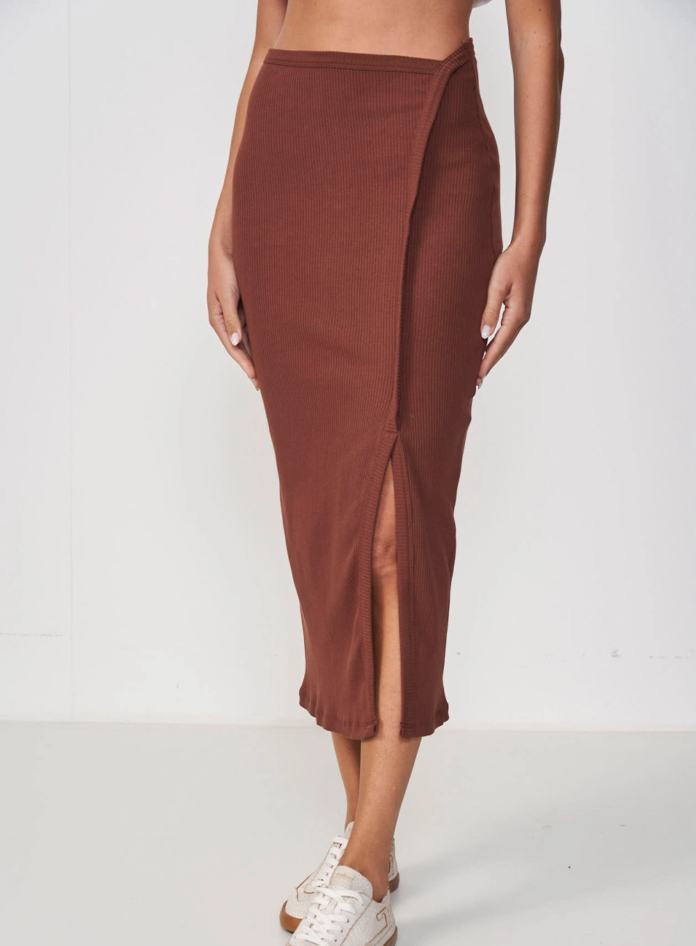 Saia Canelada Slim Comfort Marrom