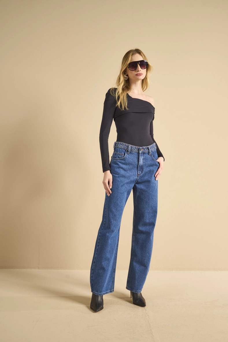 Calça Jeans Feminina Low Curve Com Detalhes Índigo