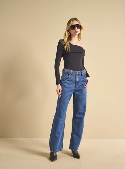 Calça Jeans Feminina Low Curve Com Detalhes