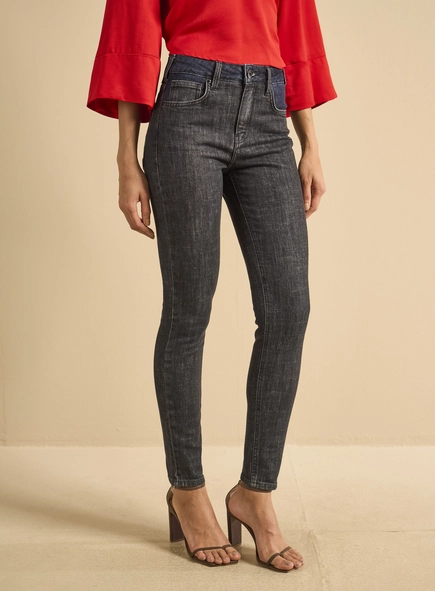 Calça Jeans Feminina - Marisa Cigarrate