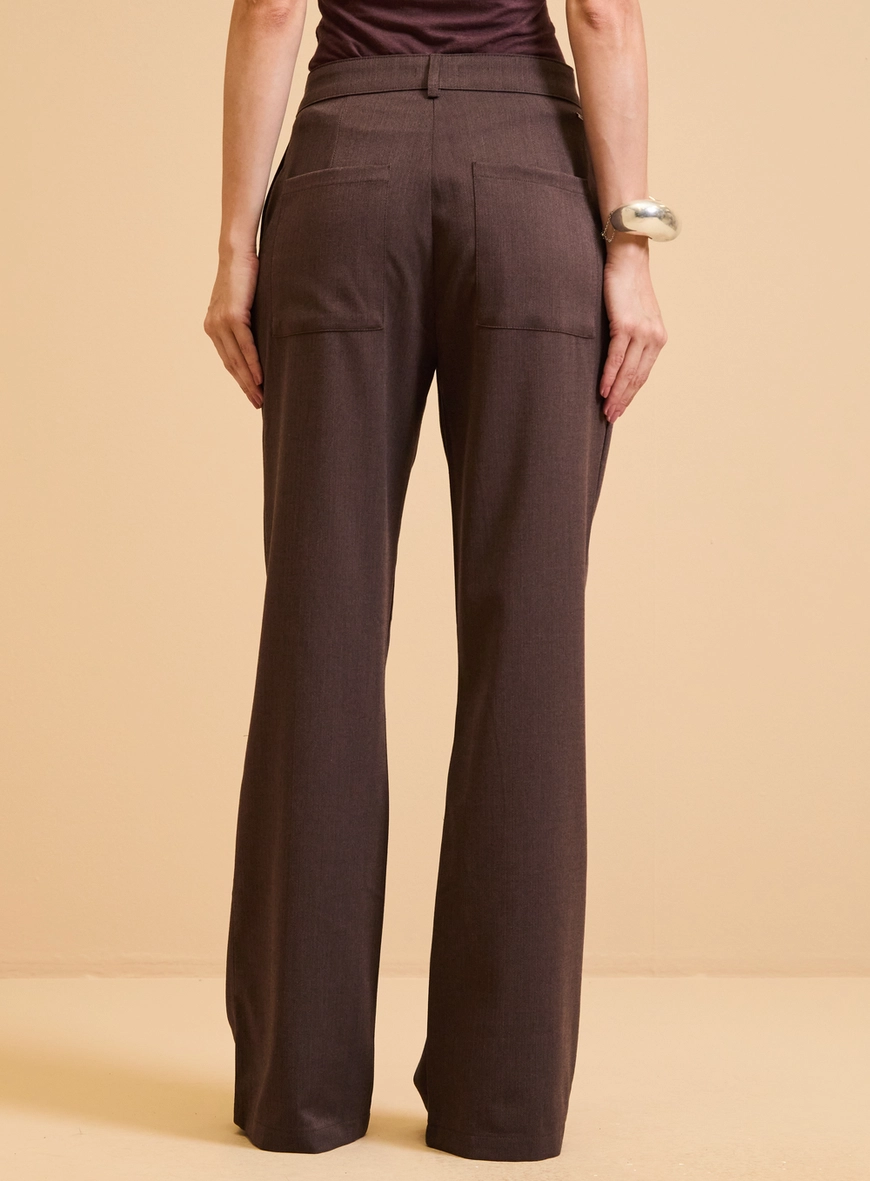 Calça Alfaiataria Feminina Cropped Flare Marrom