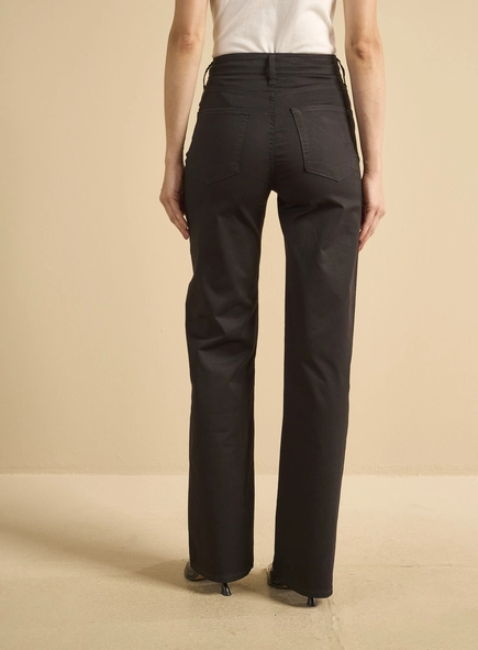 Calça Sarja Feminina - Bella Stretch