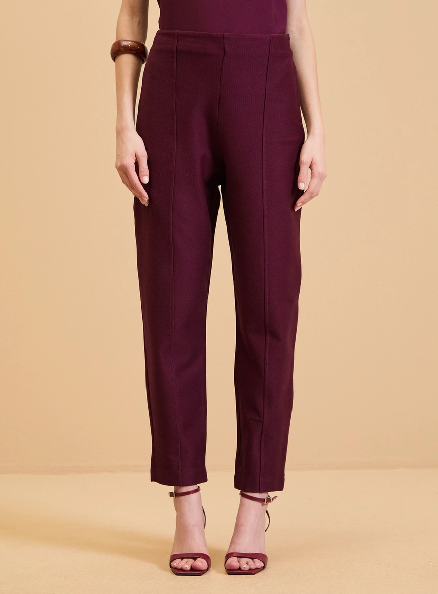 Calça Sarja Feminina Cenoura Bordô