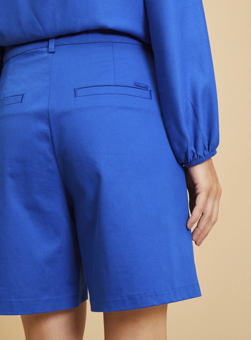 Bermuda Feminina Alfaiataria Alongada Azul