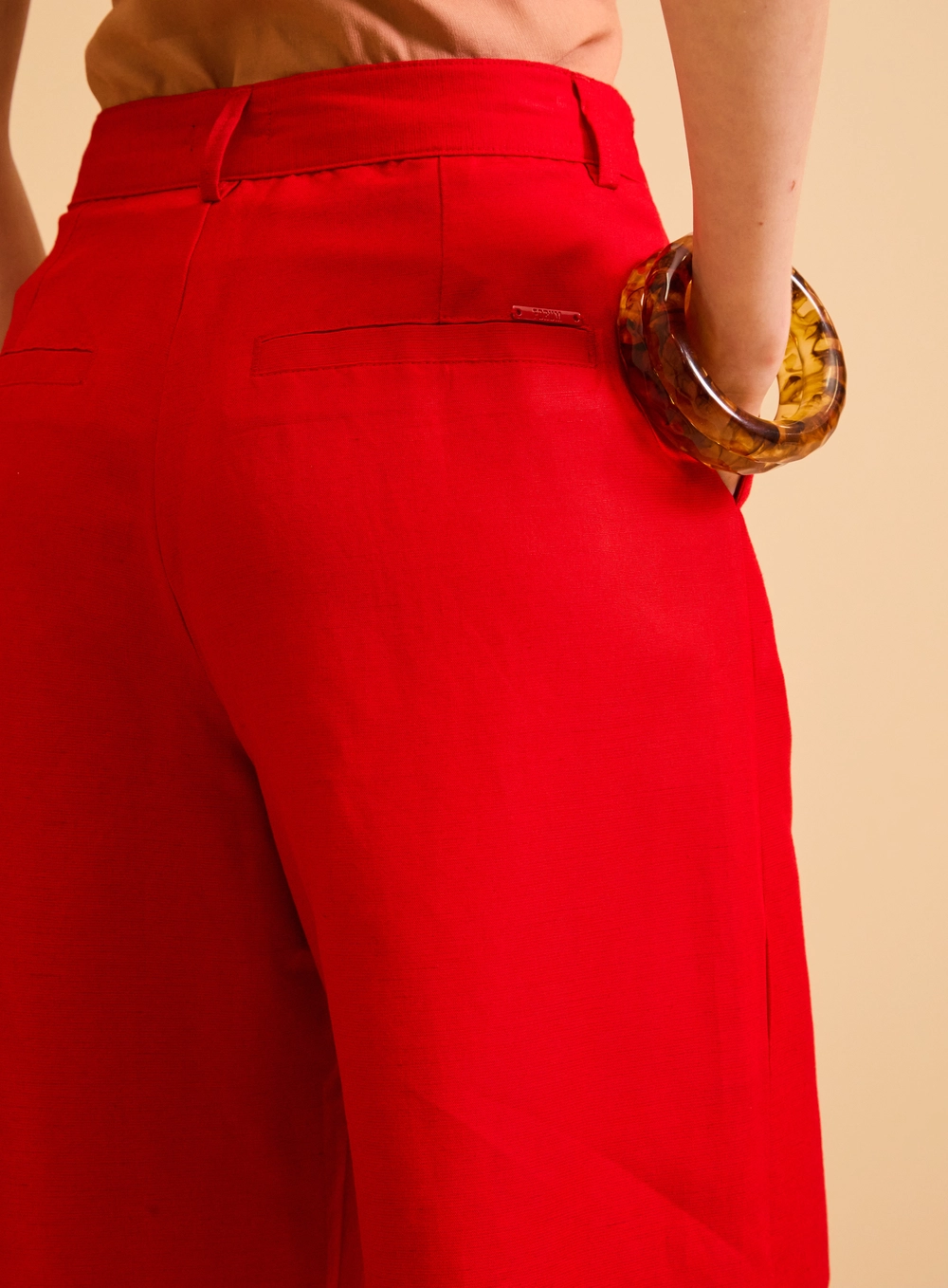 Bermuda Alfaiataria Feminina Reta Vermelho 4