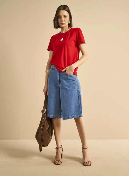 Bermuda Jeans Feminina Longa Sobreposição Bolsos