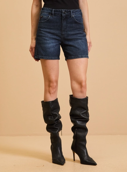 Bermuda Jeans Feminina Reta Lavagem Escura