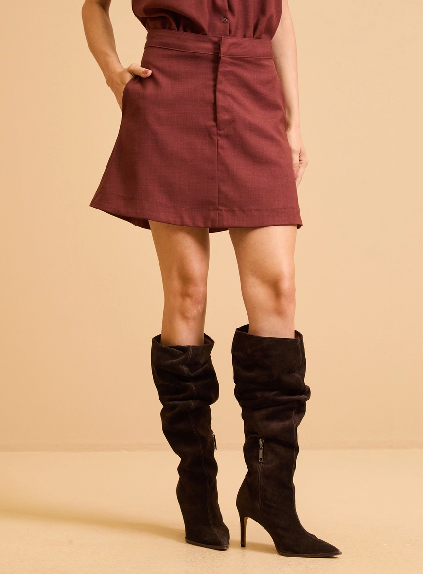 Saia Curta Alfaiataria Evasê Vermelho