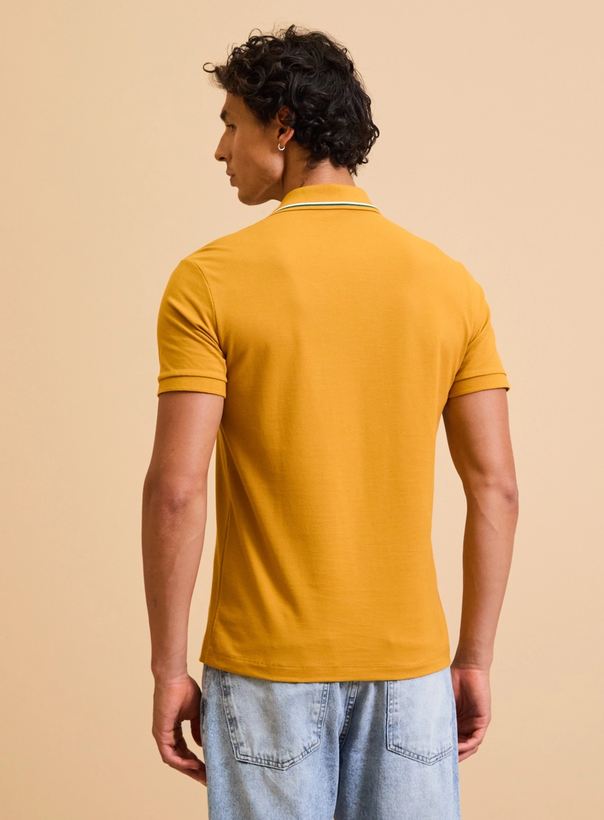 Polo Masculina Muscle Piquet Com Frisos Amarelo