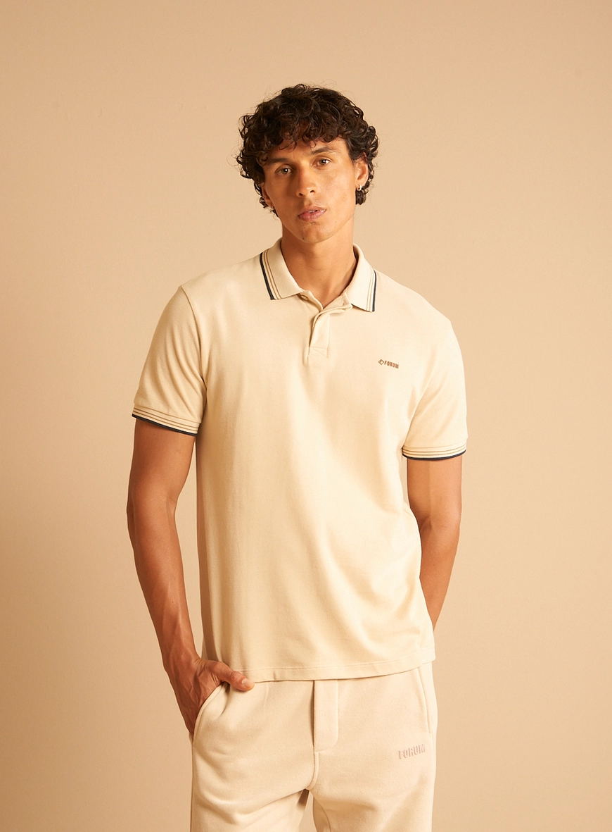 Polo Masculina Muscle Detalhes Frisos Bege