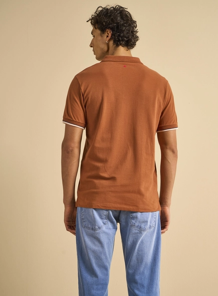 Polo Masculina Muscle Detalhe Frisos