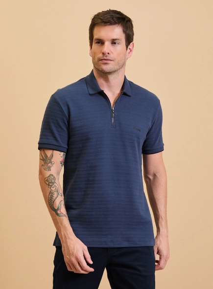 Polo Masculina Muscle Texturizada Com Zíper