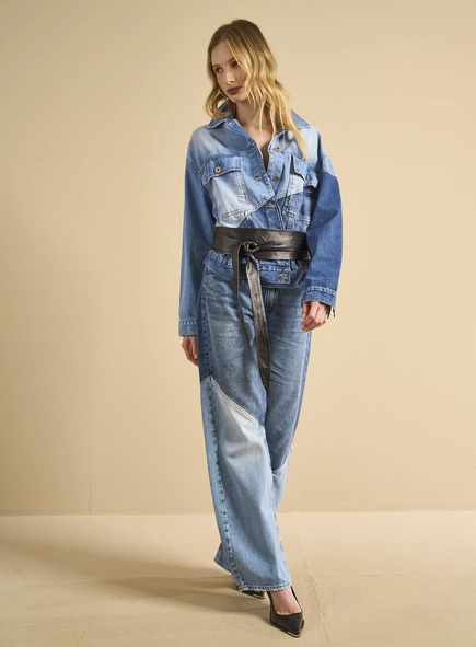 Jaqueta Jeans Feminina Trucker Bicolor