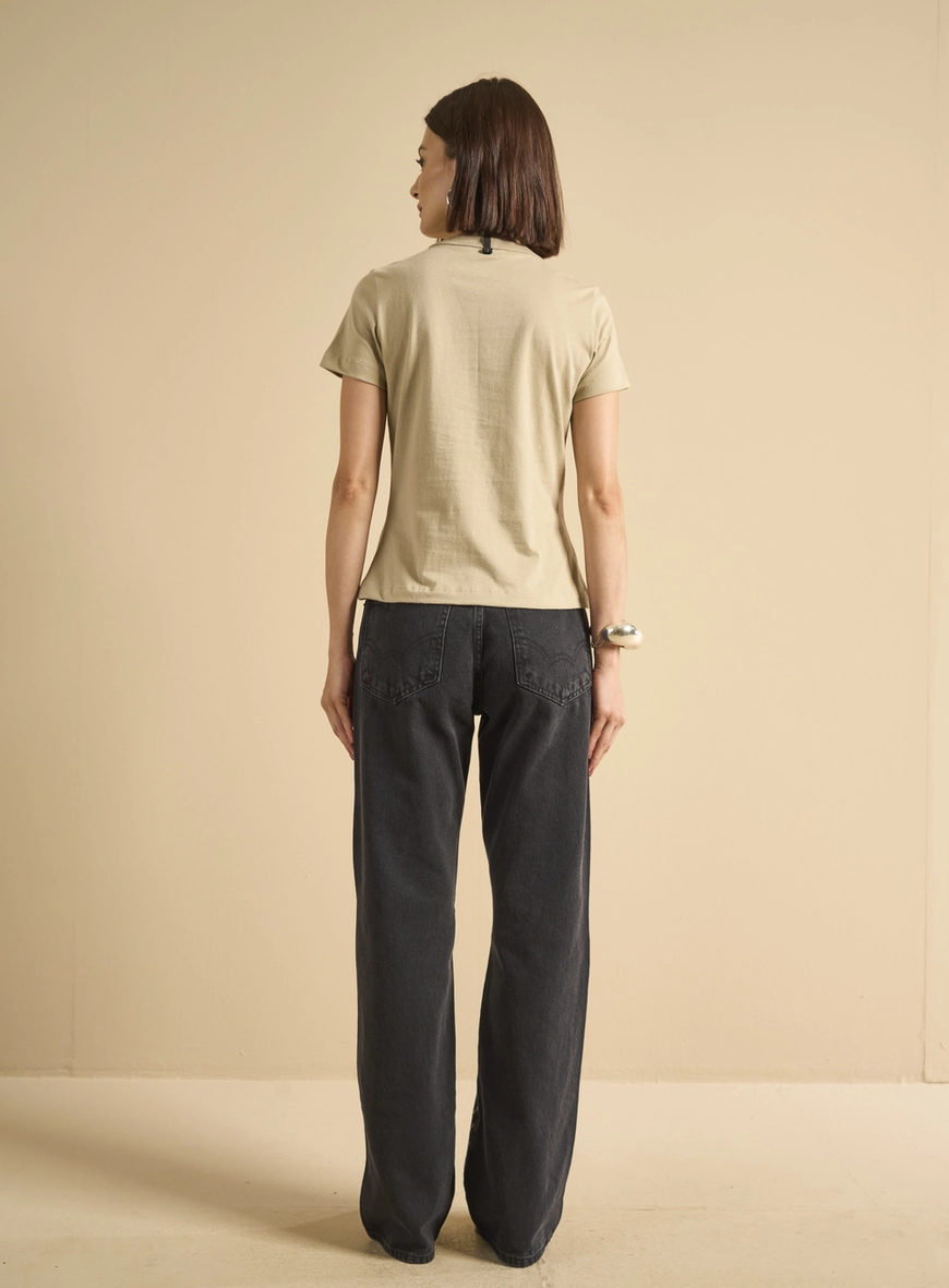 Camiseta Feminina Básica - Fran Bege