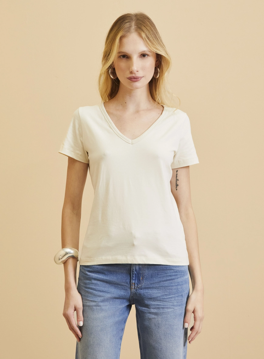 Camiseta Feminina Manga Curta Decote V - Kelly Bege Italian