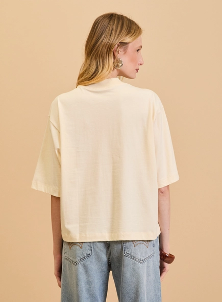 Camiseta Feminina Básica Gola Alta