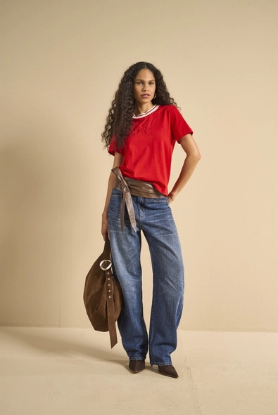 Camiseta Feminina Gola Ribana Com Contraste
